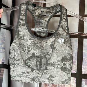 SOLD Women’s Best Camouflage Print Green Sports Bra Size Small